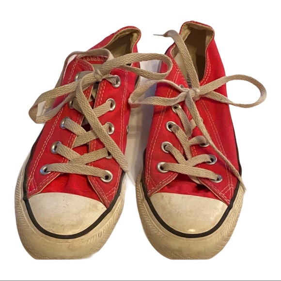 Converse Other - Converse Chuck Taylor red sneakers 3M 5W